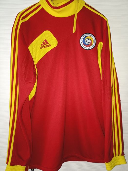 Vând Bluza de Națională nouă