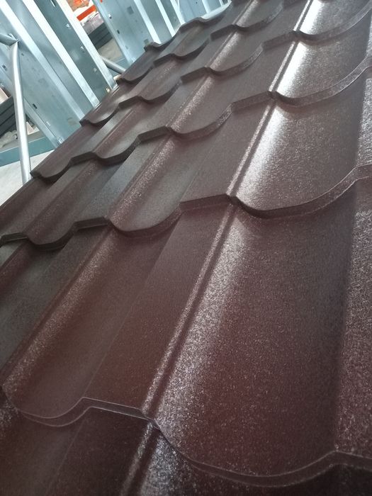 Sipca gard jaluzele gardTigla metalica