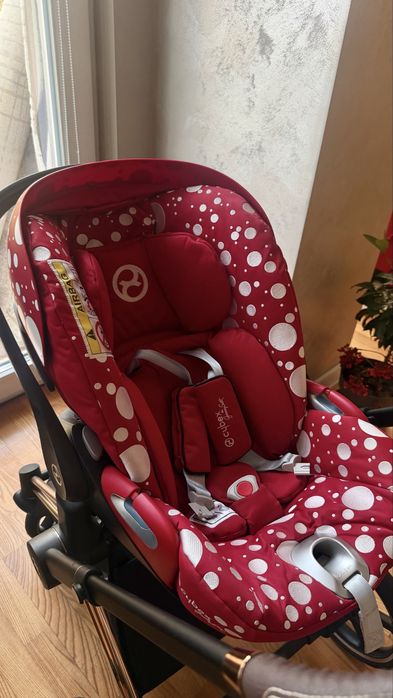 Количка Cybex Priam  Jeremy Scott Petticoat. Лимитирана серия.