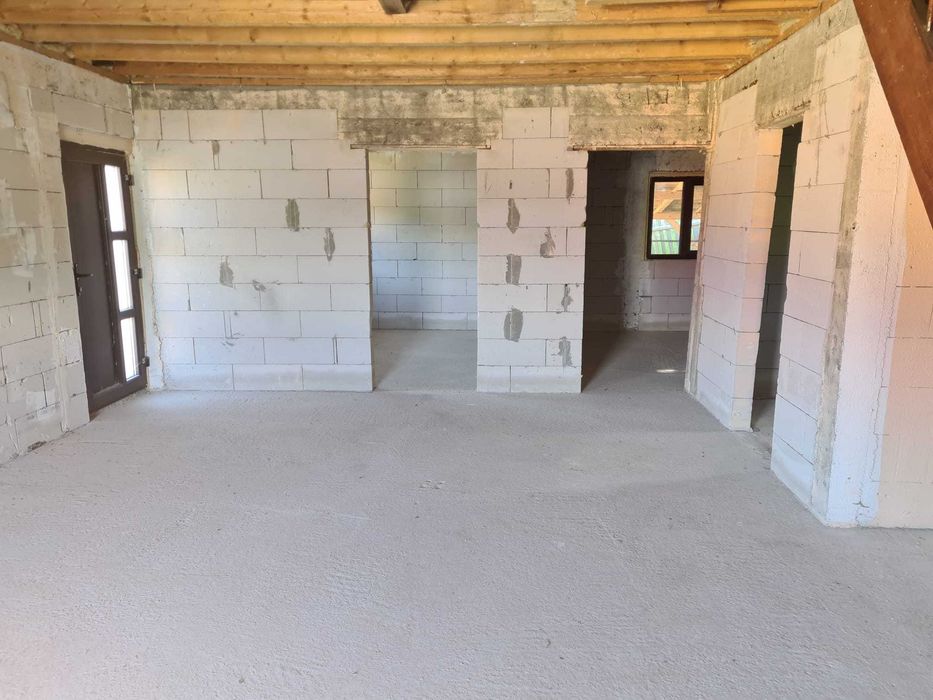 Casă individuală la roșu, 5 camere, teren amenajat, proprietar, sat Mitocul Bălan, com. Crăcăoani