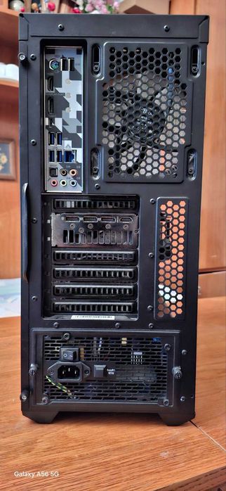 Мощен геймърски компютър. AMD RX 6800 16GB; Intel Core i5 11400F