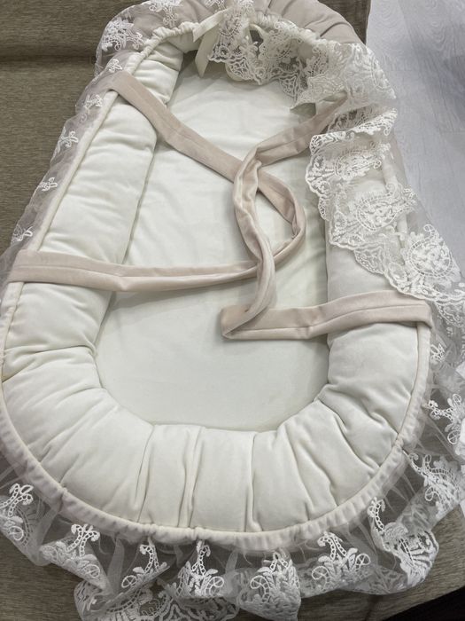 Кокон для малыша бежевый