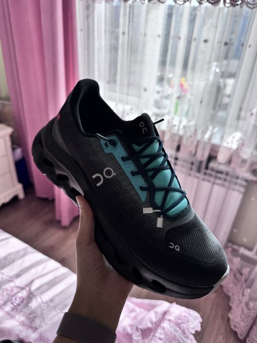 Мужские кроссовки