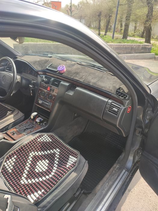 Mercedes Benz W210 Elegance