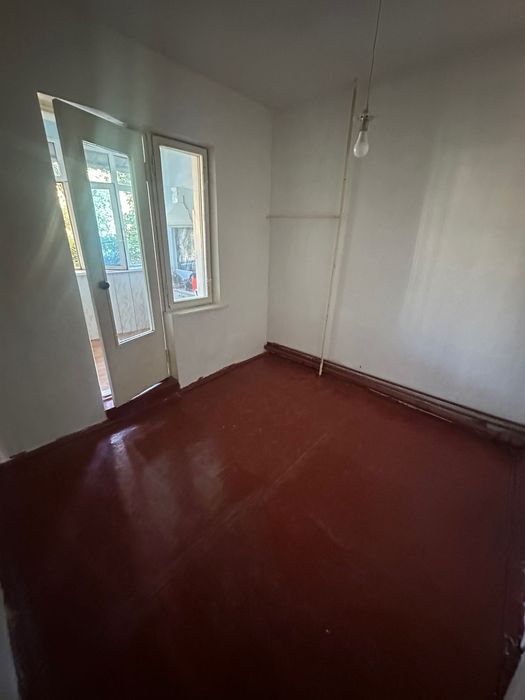 Каршы продаю  квартиру