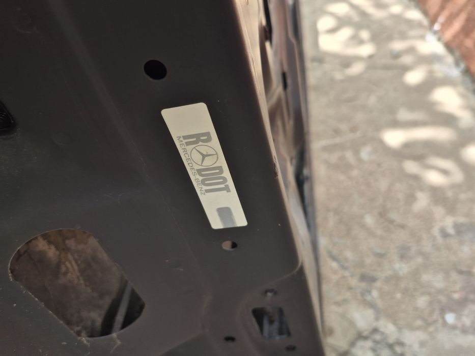 Задняя правая дверь Mercedes W202