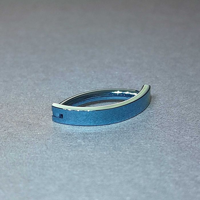 PIERCING CLICKER de titan bleu