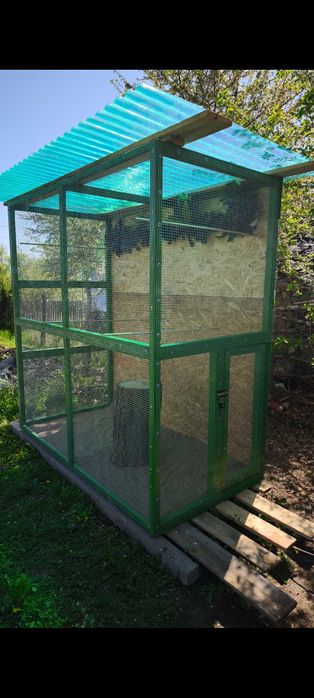 Vând colivie voliera