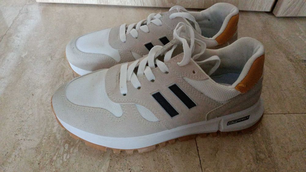 Adidași mărimea 38-39