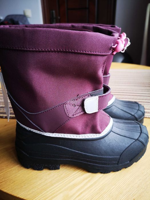 Детски ботуши нови