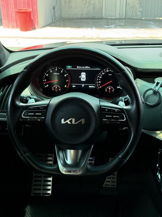 Kia stinger 2023 yil