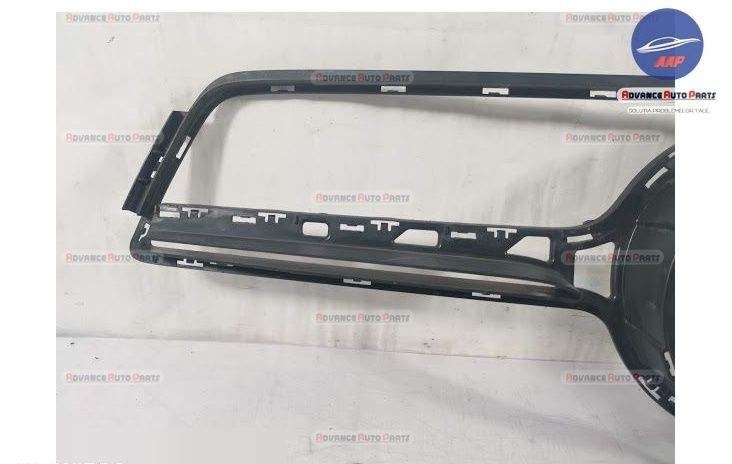 Централна решетка за предна броня, оригинална, включваща пчелна пита д