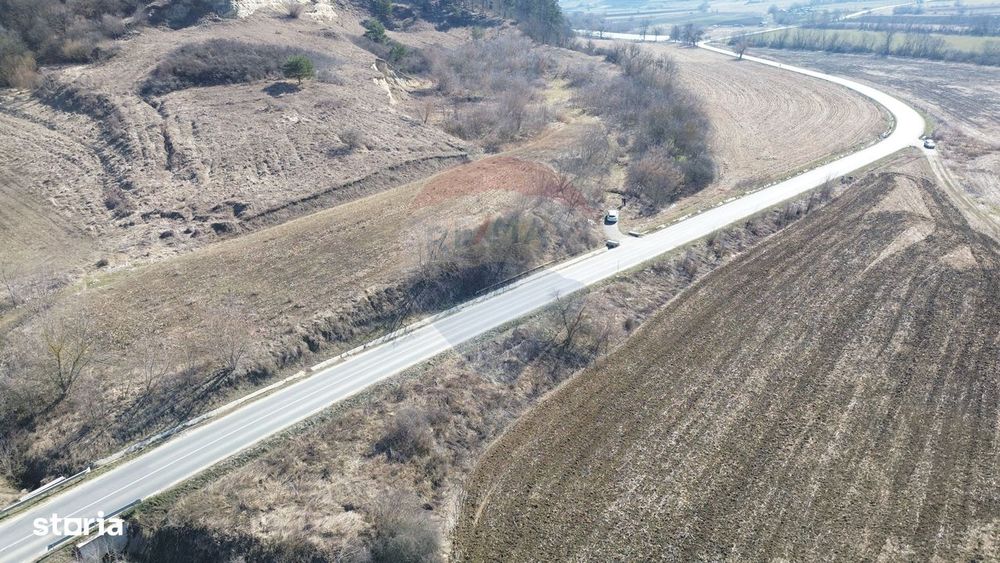 Teren extravilan 2.000 mp – cu acces direct la DN spre Moșna