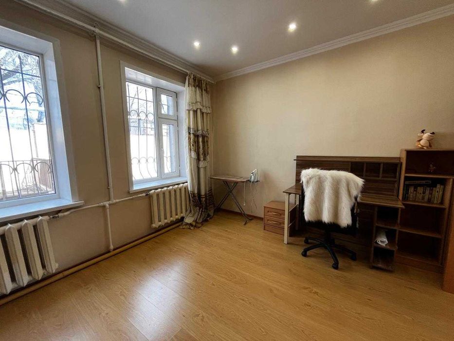 Продаю 3-комнтаный дом  в городе!