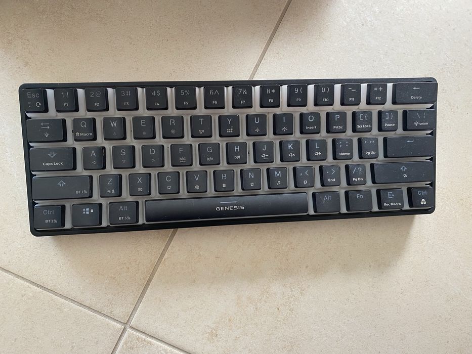 Безжична геймърска клавиатура Genesis Thor 660