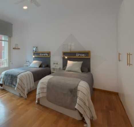 Тристаен апартамент Въстанически