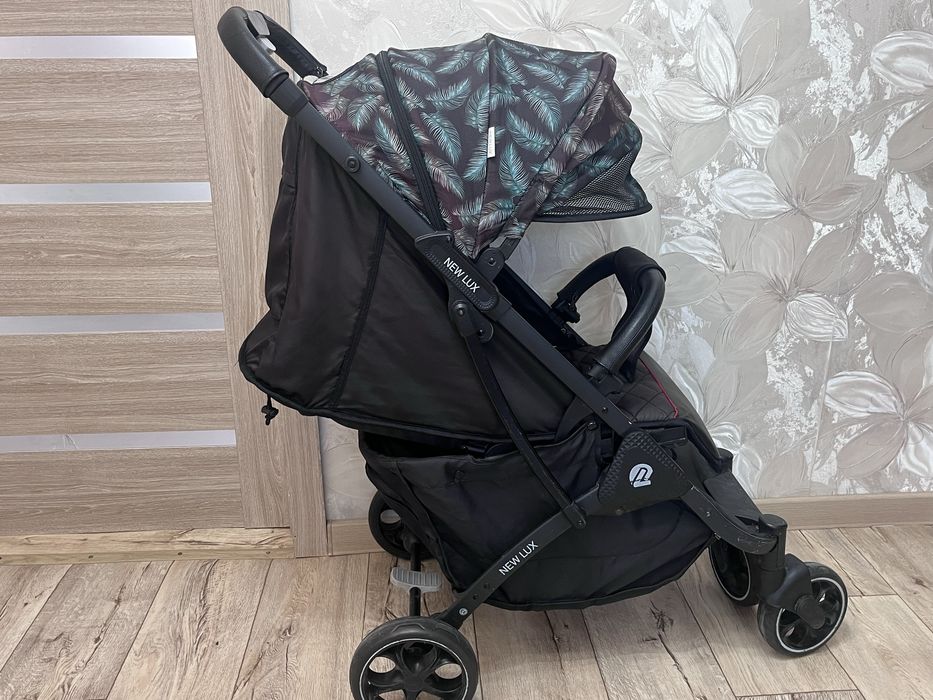 Продам детскую каляску