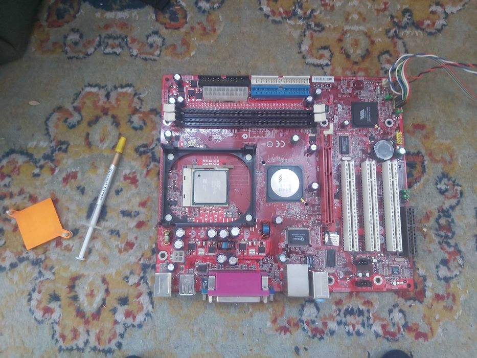 TIME CAPSULE RETRO PC! Intel 2.4GHz | Radeon 9550 (128-bit) | Gaming