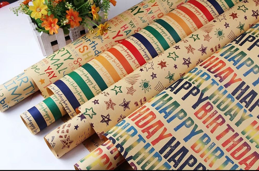 Упаковка для подарков из крафт бумаги, размер листа 70*50 см.