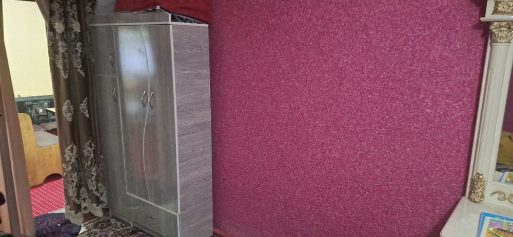 Bolalar karovati va shkafi 1.5 mln so‘m