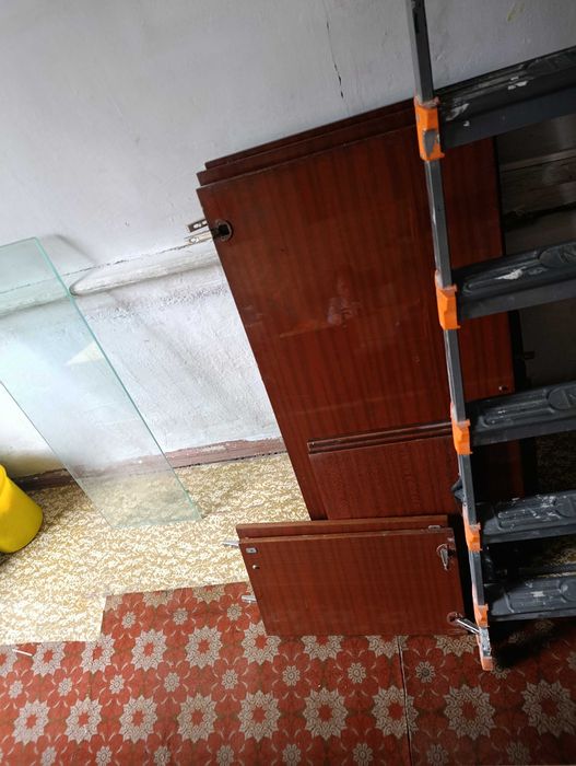 Отдам бесплатно мебель