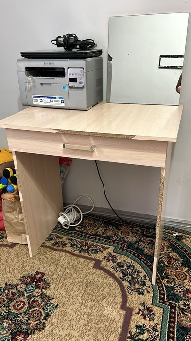 Шифоньер, шкаф, диван, кровать, столы, стулья