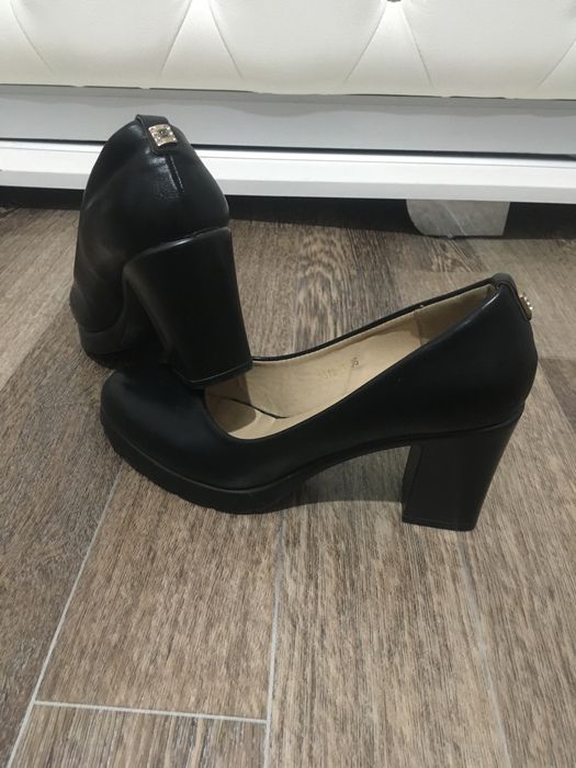Продам туфли женские б/у