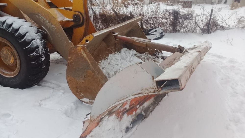 Продам отвал на трактор