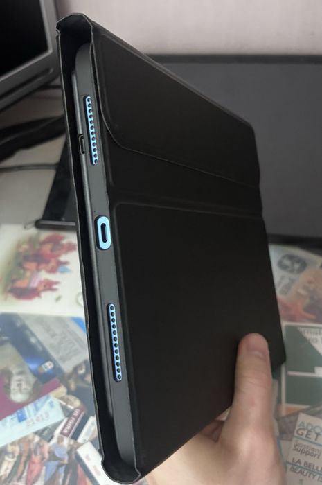 Калъф и безжична клавиатура за Ipad 11 A16 / Ipad 10.9