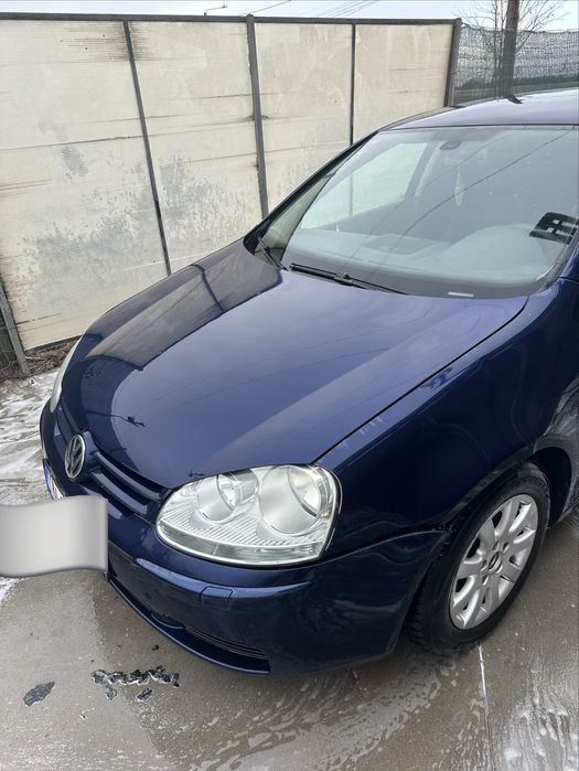 Vând golf V 1.9 TDI 105 CP