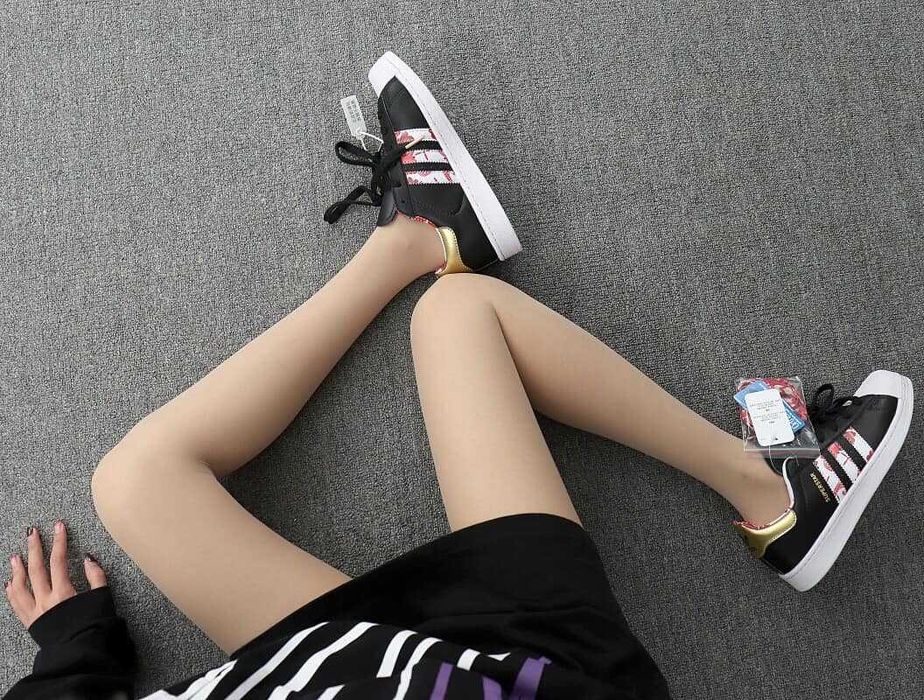 Оригинални  кожени обувки ADIDAS SUPERSTAR    EU 37 1/3