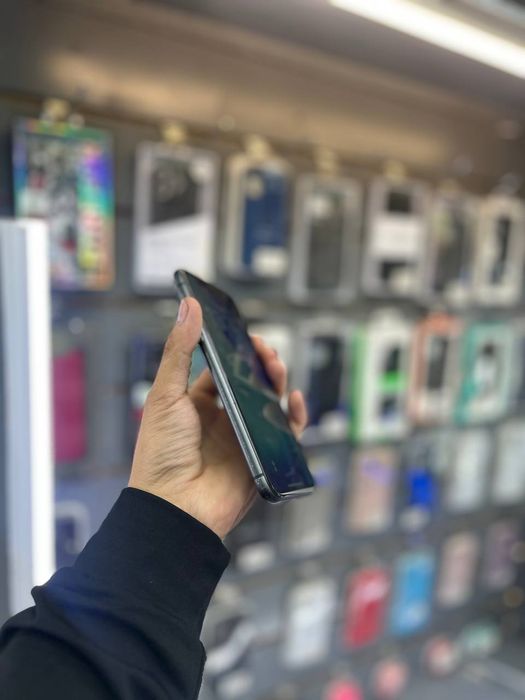 Iphone 11 64gb.  .