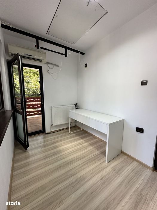 Casă de închiriat în zona centrală