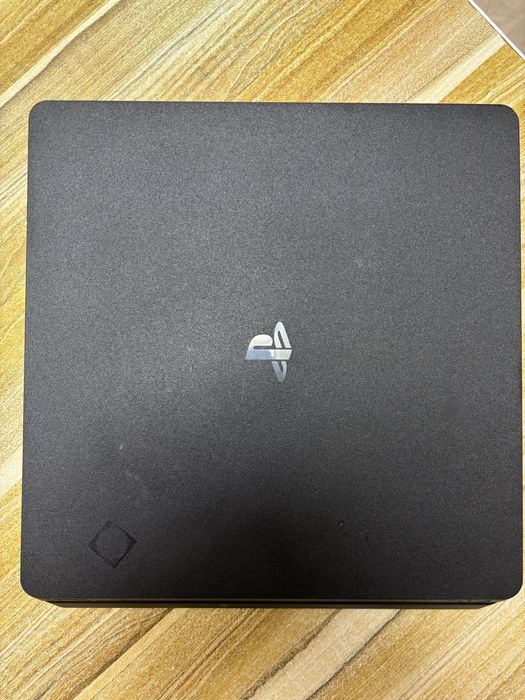 Ps4 slim 872gb..
