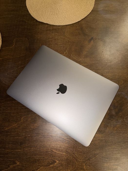 Macbook Air 13 M1 8/256