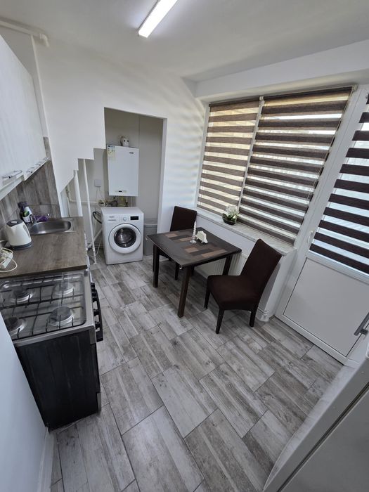 Apartament Ultracentral 2 camere decomandat centru,renovat Martie 2026