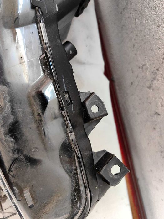 Оригинален фар Тойота Аурис  Toyota Auris Led