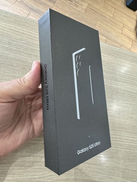 Samsung S25 Ultra 512gb nou sigilat garantie 1 an