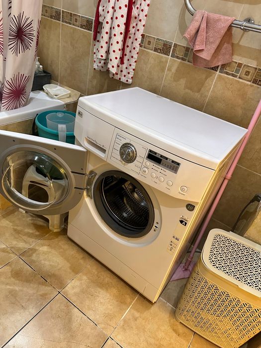 Продам стиральную машину