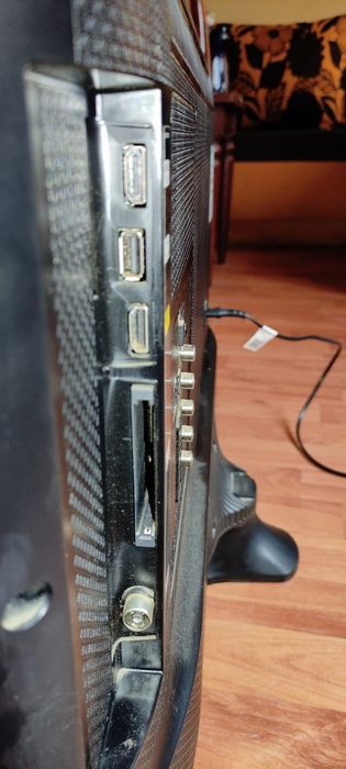 Tv Samsung , model UE32J5100AWXBT !