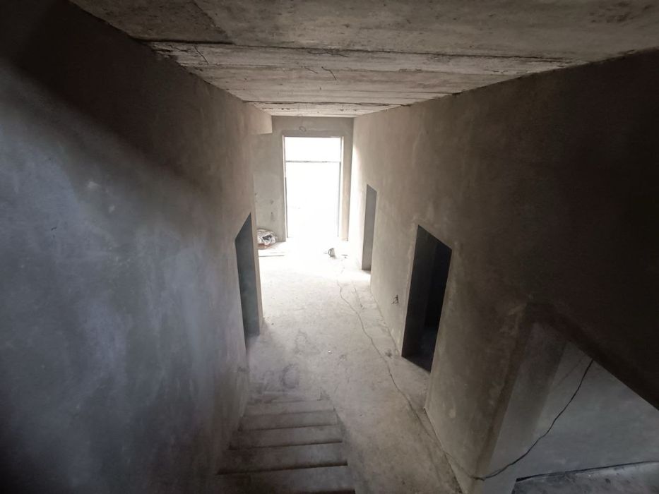 Sotiladi 2 qavatli uy — Toshkent tumani, Guliston mahallasi