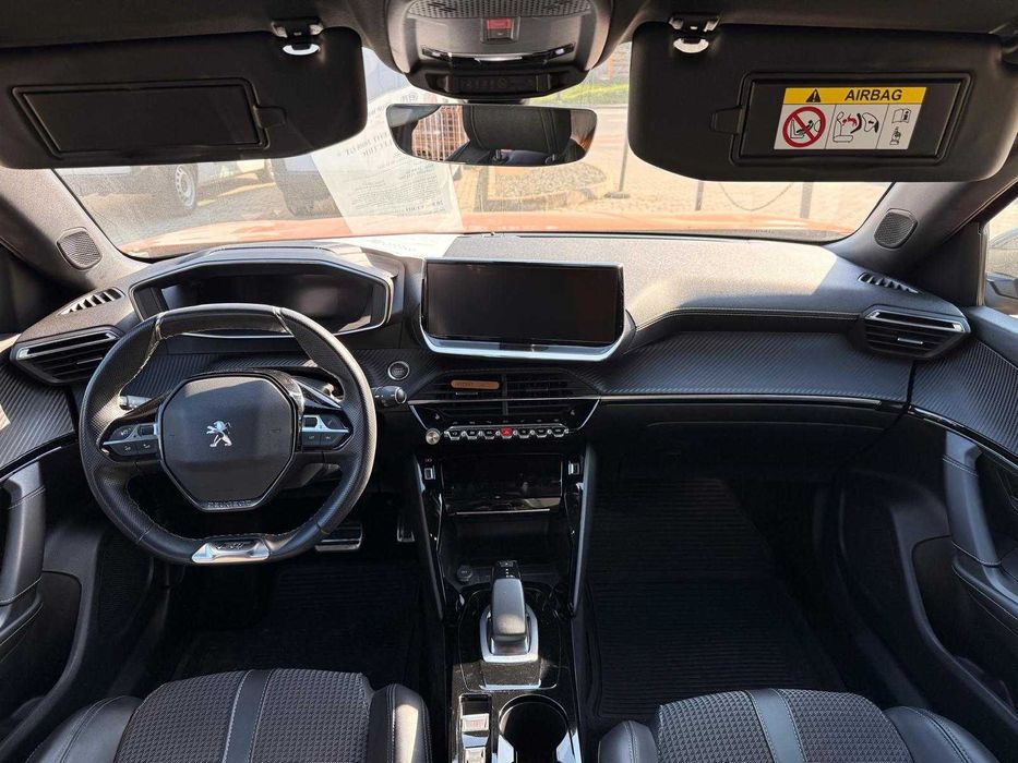 Peugeot e-2008 GT full electric