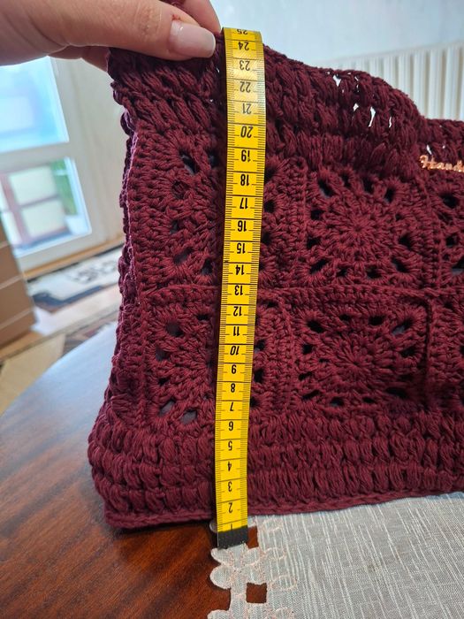 Дамска ръчно изплетена чанта