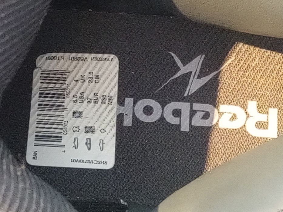 Кецове Reebok Alicia keys Размер 37 Стелка 23,5 см. Внос от Англия