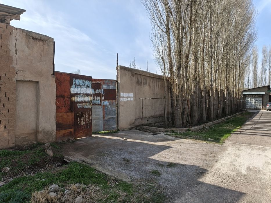 Quruq yer sotiladi 16.5 sotix  katej qurmoqchi bolganlaga zoʻr variant