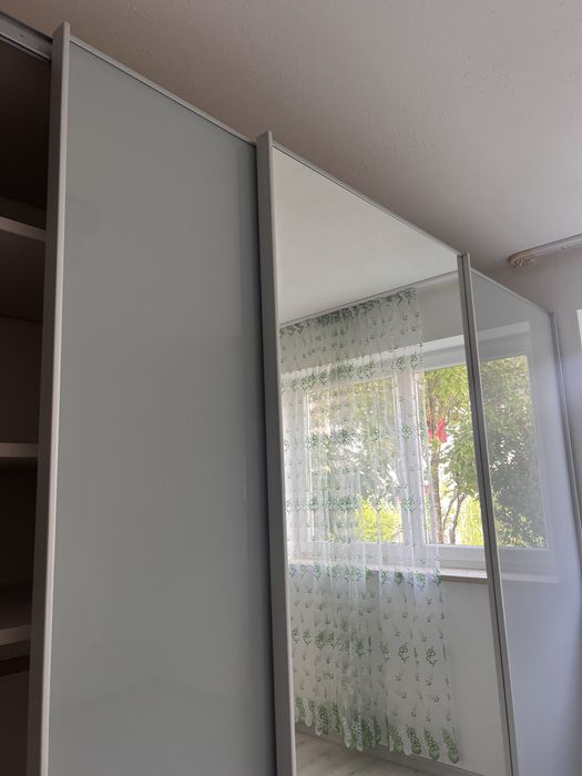 Dressing/Dulap 300/223/64 cm 3 usi culisante sticla gri/oglinda