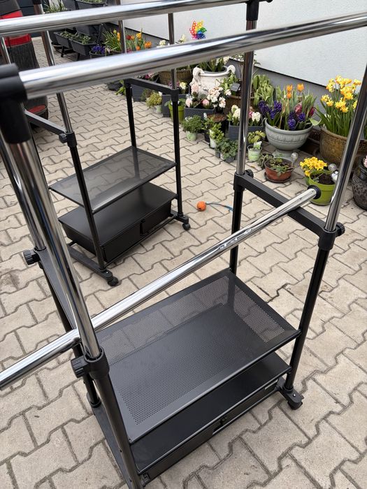 Patru suporturi pt umerase, duble, extensibile, cu cate 2 sertare