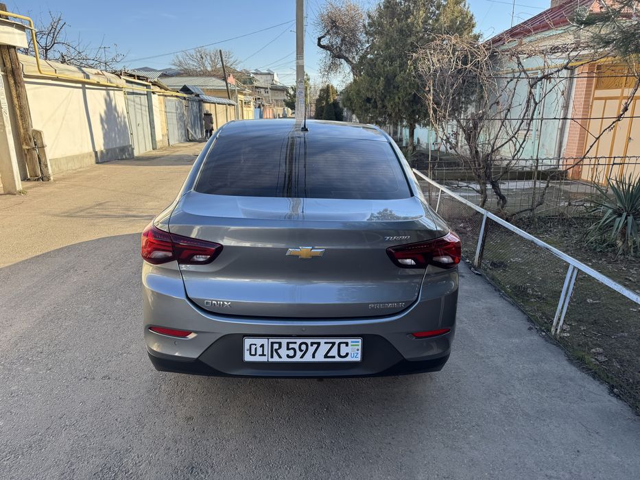 Продаю Onix premiere 5 позиция 2024 год , пробег 24 тыс км