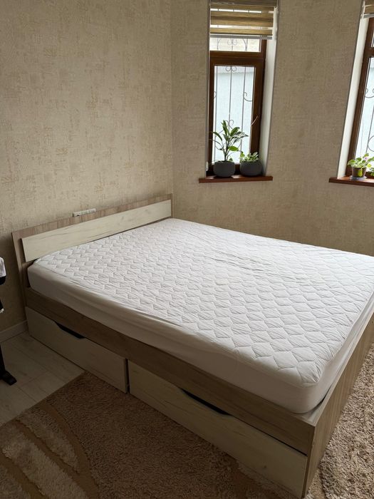 Продаю кровать двухместный