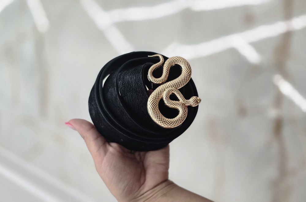 Дамски колани нови и двата за 10лв